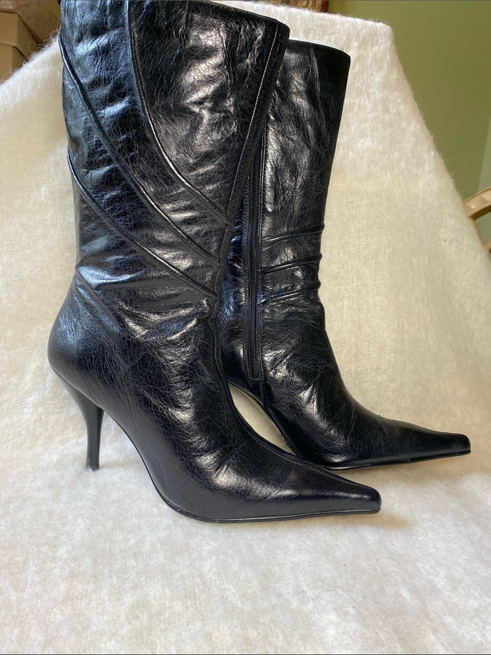 Seychelles Black Pointed-Toe Mid-Calf Heeled Boots Size 9